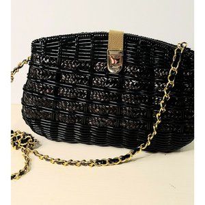 VINTAGE Crossbody Black two tone WOVEN BASKET PURSE with chain shoulder strap